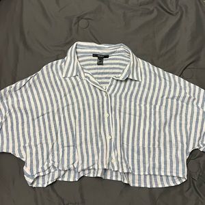 Forever 21 Short Sleeve Top; Size Small; NEVER worn; just too lazy to return 😂